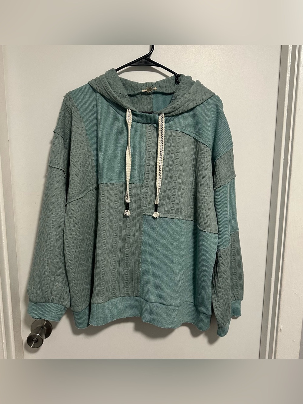 POL Patchwork Hooded Sweater Sage Teal M - Picture 2 of 7